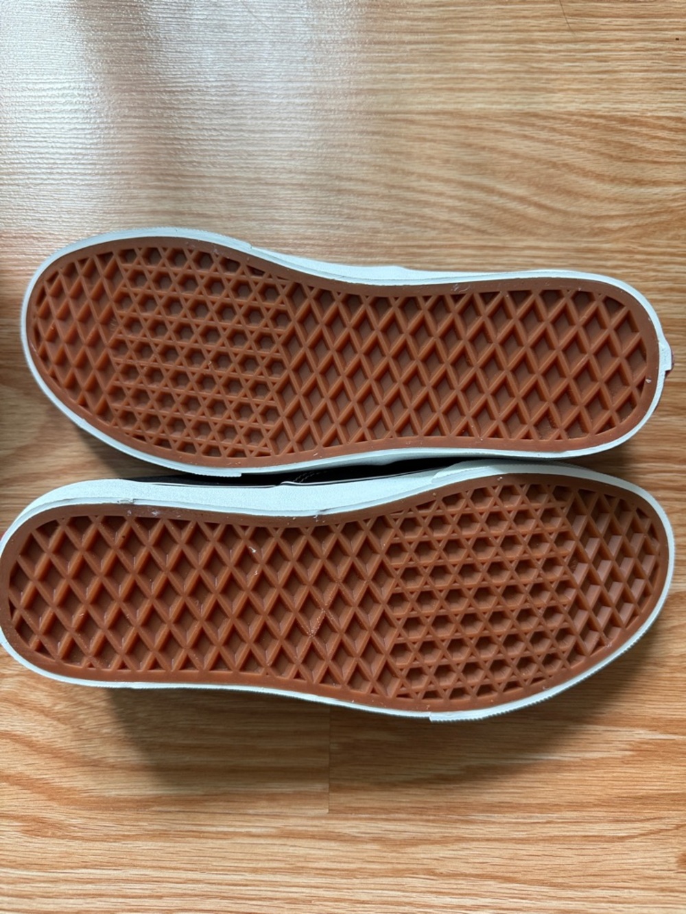 Authentic Vans - Picture 2 of 5